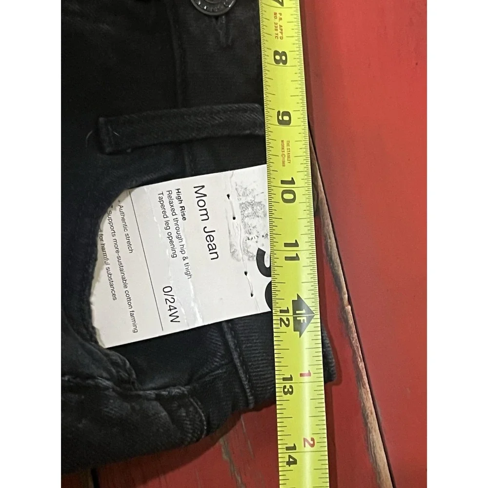 So NWT‎ Women's Black Wash Stretch High Rise Mom Jean size 0/24